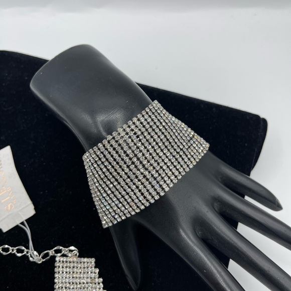 NWT Sienna Statement Rhinestone Chocker and Bracelet Set - Picture 4 of 7